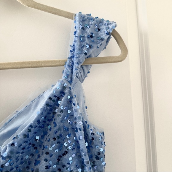 Miss Veil Pastel Blue Sequin Formal Maxi Dress Size Medium Sweetheart Leg Slit - Picture 12 of 16